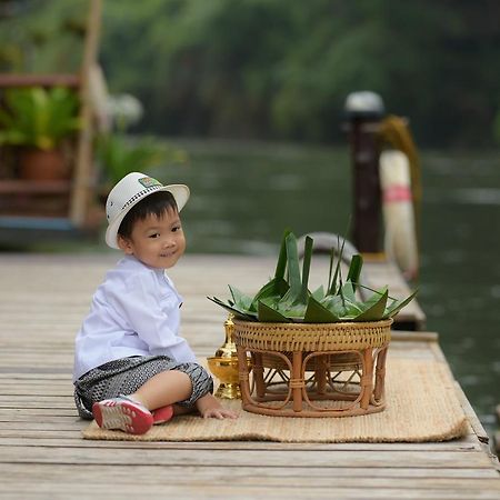 Mek Kiri Riverkwai Resort SHA Thong Pha Phum Exteriör bild